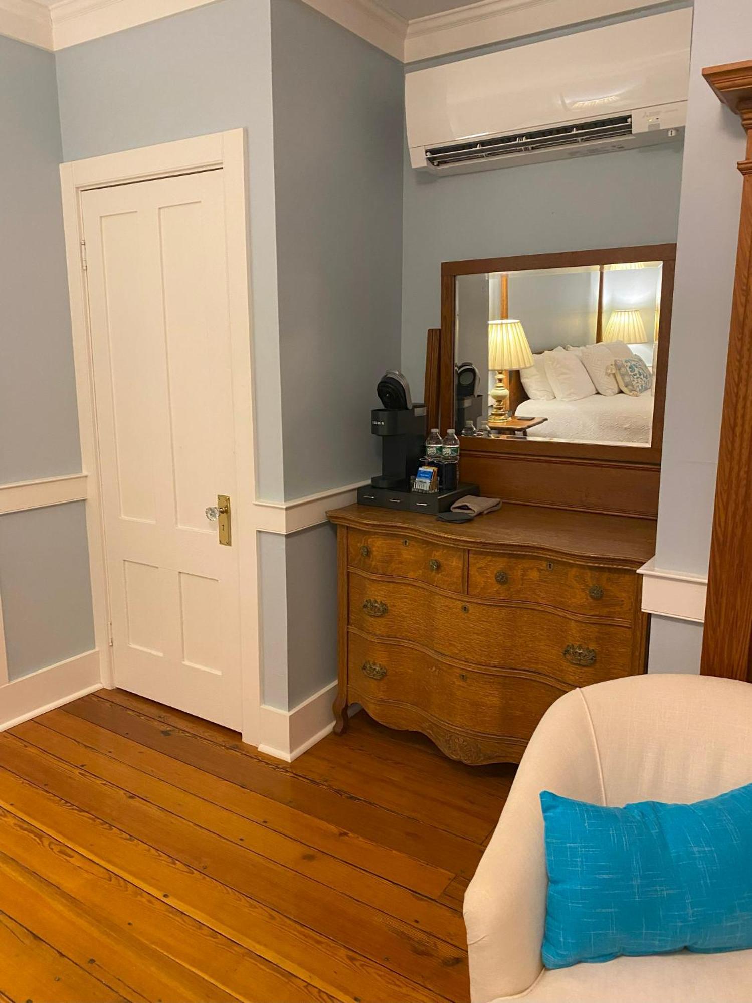 Spouter Inn Bed & Breakfast Lincolnville Buitenkant foto